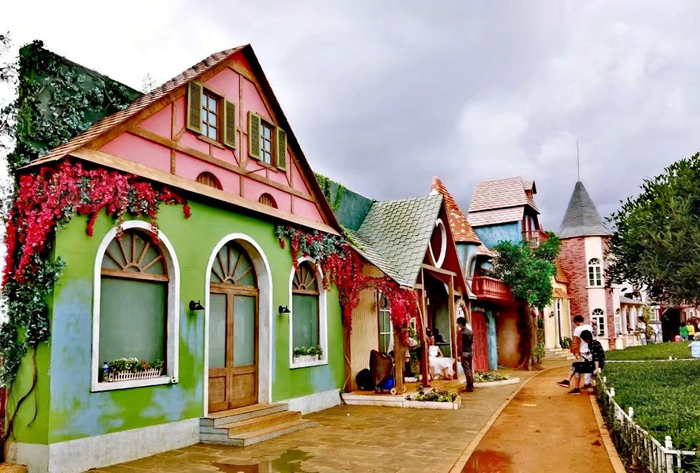 昆明大渔公园：从渔村记忆到婚庆秘境，滇池畔的时光诗篇